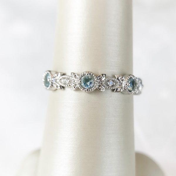Leafy stackable ring Simply Majestic by Susette collection